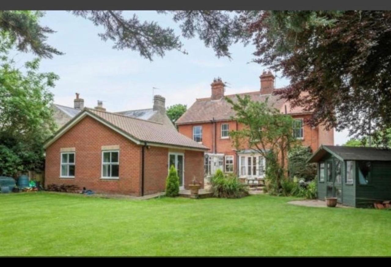 The Old Surgery In Kessingland Villa Lowestoft Exterior photo
